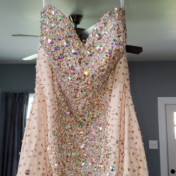 New Terani Couture Gown 🍑 Prom - Picture 2 of 7